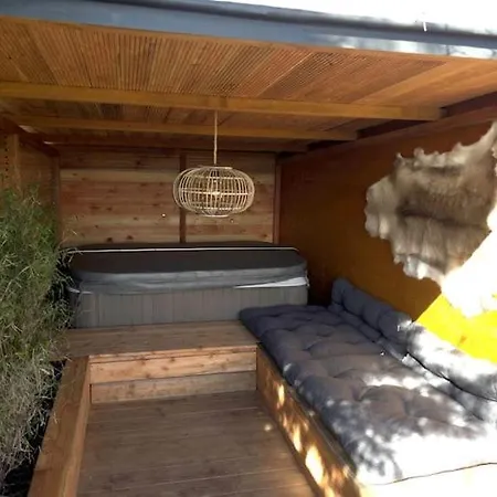 Bien Belge Avec Cinema Et Jacuzzi Lasne